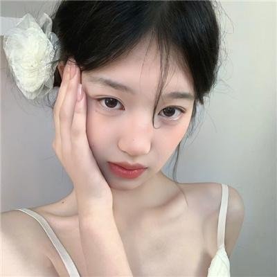 布劳涅森林的女人们